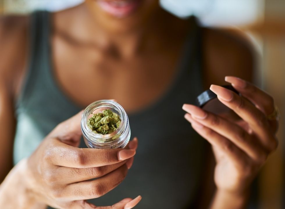 Keeping It Smart With Weed Containers That Work